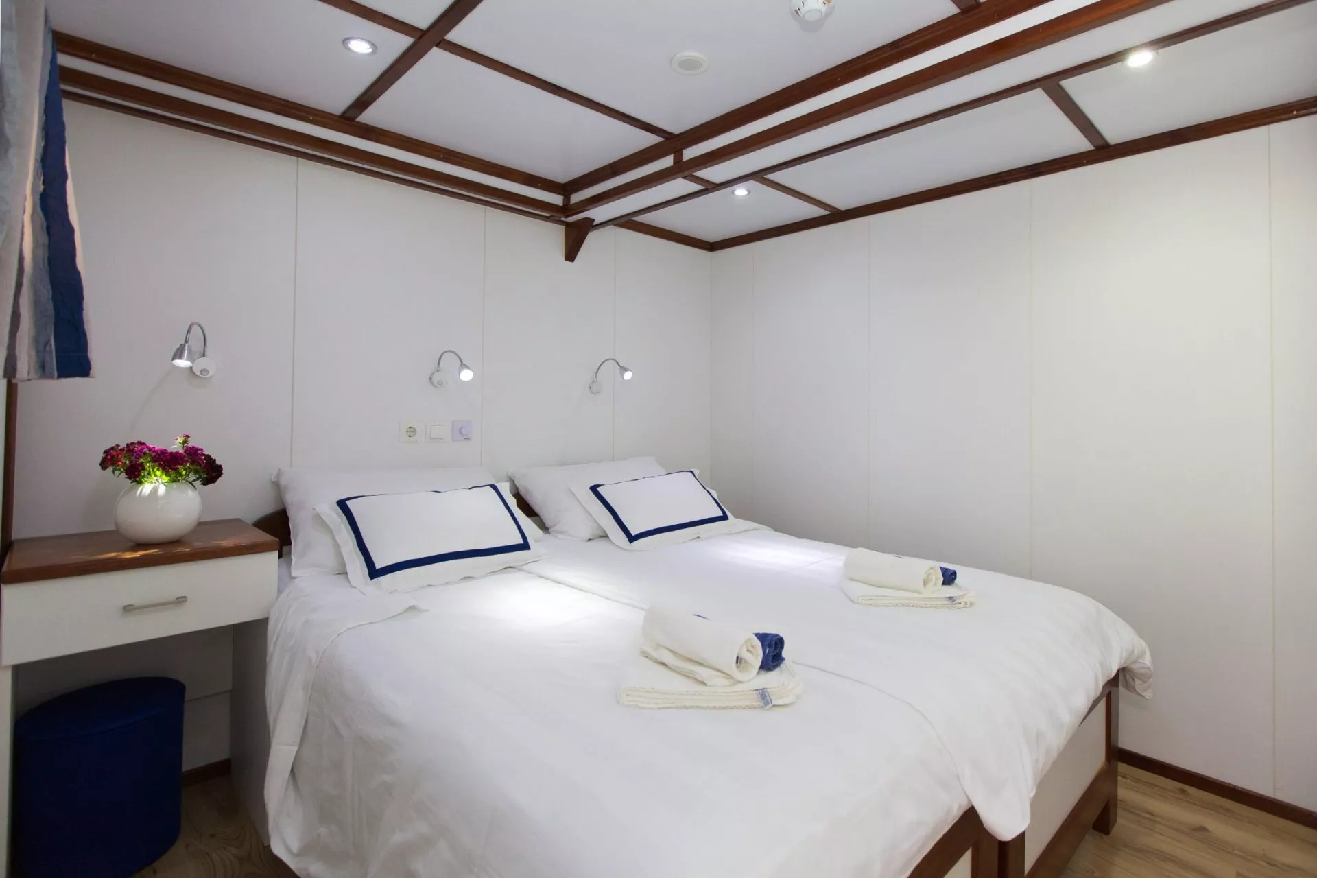 spl cabins standard deck scaled
